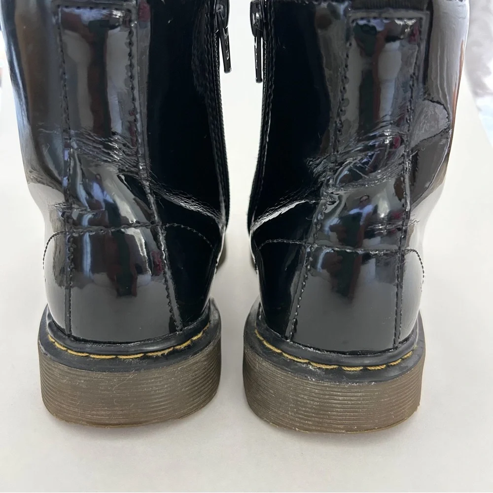 Dr. Martens BOOTS Kids Sz. 3 PATENT LEATHER LACE UP Grunge Winter